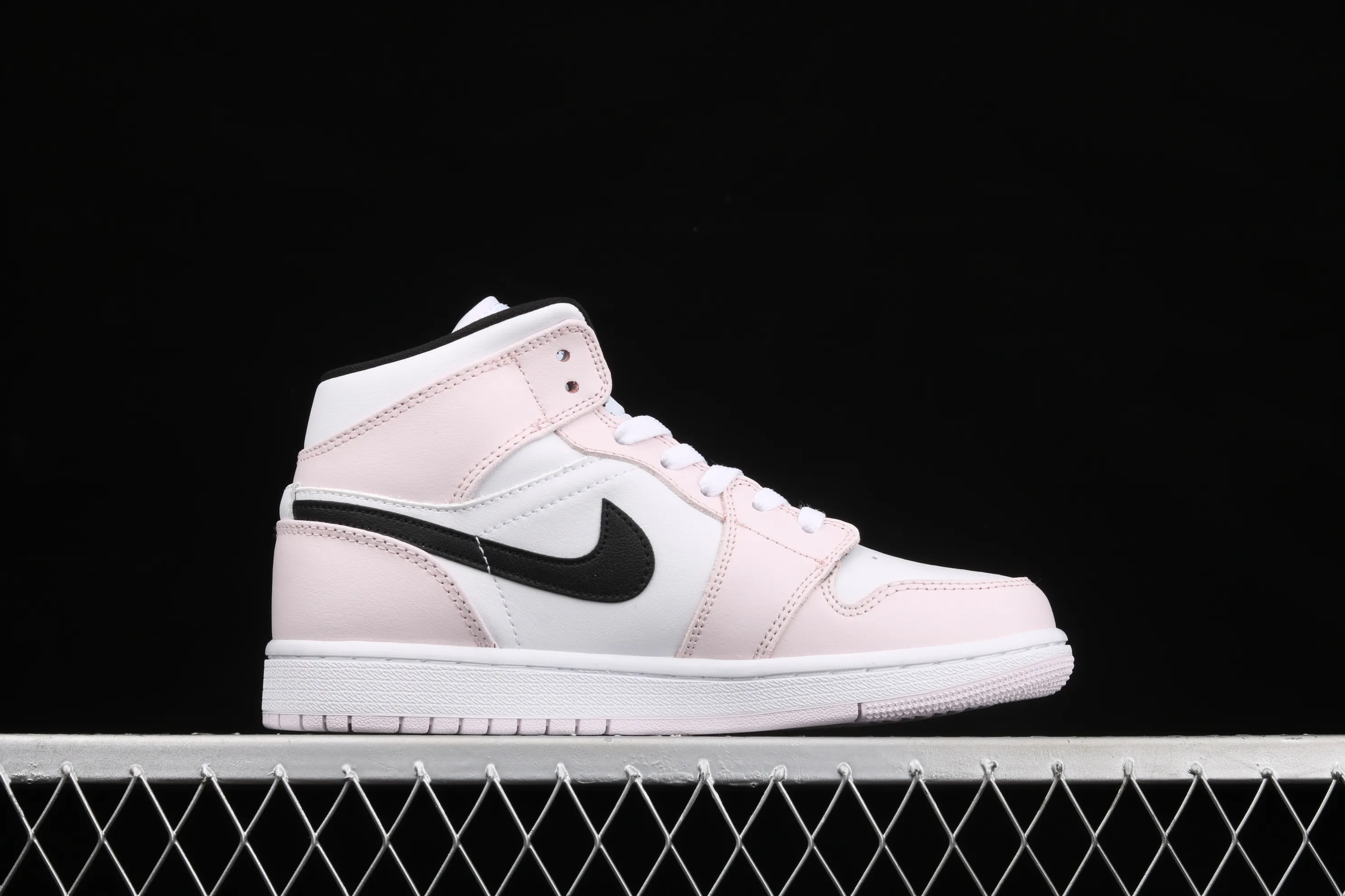 All categories Air Jordan Jordan series basketball shoes Air Jordan 1 Mid Air Jordan 1 Mid AJ1 Joe 1 rose pink violet mid-top basketball shoes BQ6472-500